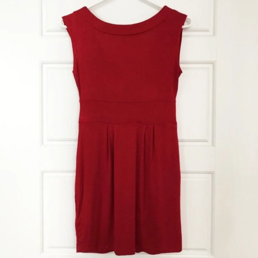 ***SOLD*** Red Summer Casual Flowy Sleeveless Short Dress with Pockets - Picture 4 of 6